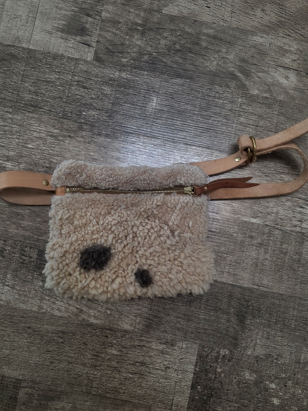 Sheep Skin Zipper Bag - Yama Craft
